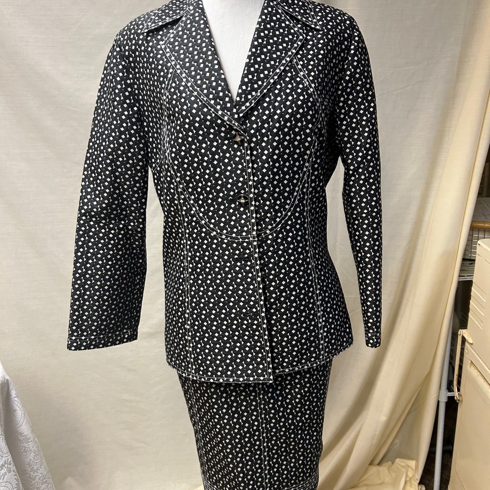 Black and White Polka Dot Women's Suit